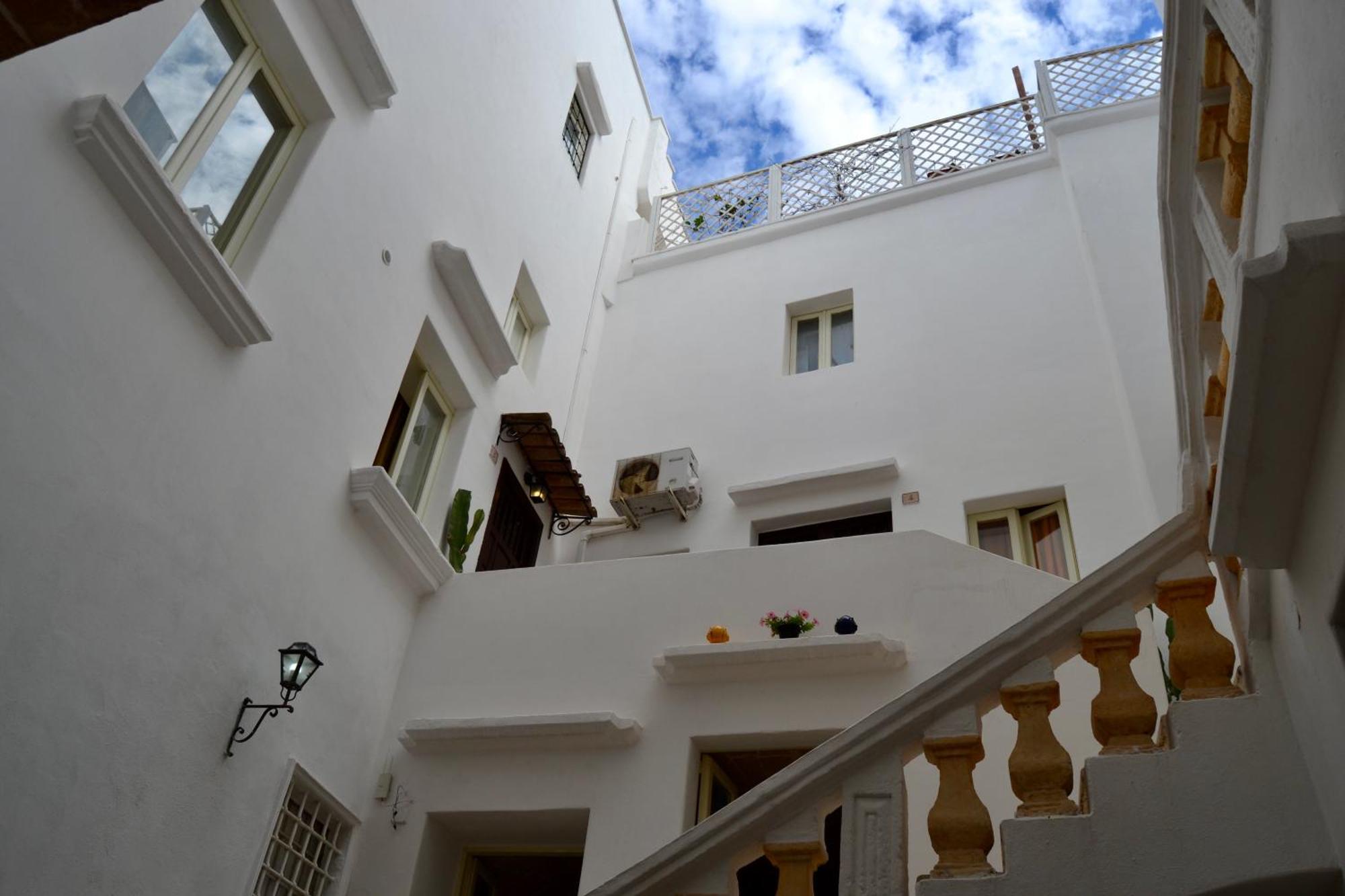 Kallistos Suites & Apartments Gallipoli Exterior foto